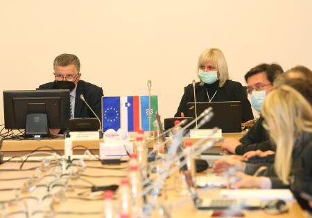 21 REDNA SEJA OBČINSKEGA SVETA 09 FOTO LJUBO VUKELIČ